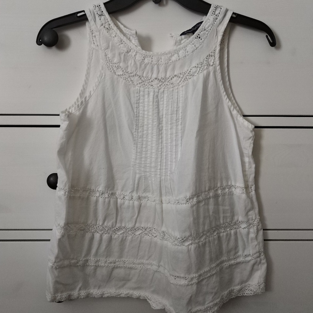 American Eagle white blouse